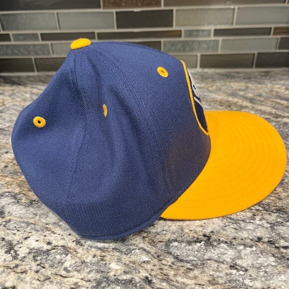 CCM NHL Buffalo Sabres Old School SM/MD Fitted Baseball hat - Picture 4 of 6